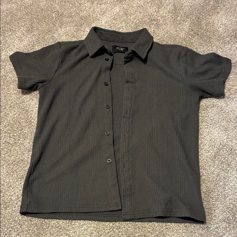 Men's Black Short-Sleeve Button Shirt